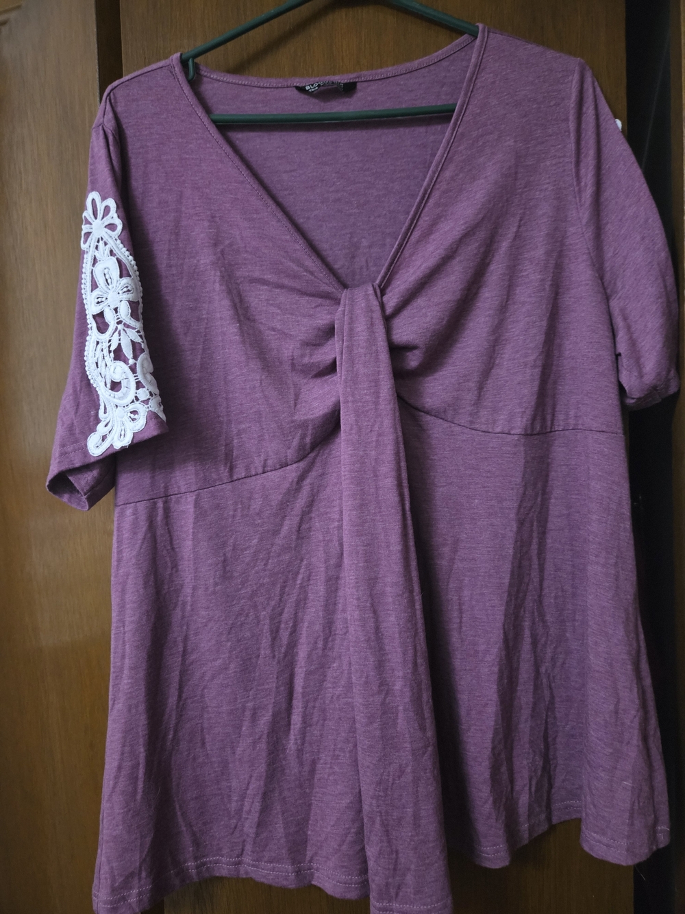BloomChic Plum Tie-Front Tunic with White Lace Sleeve